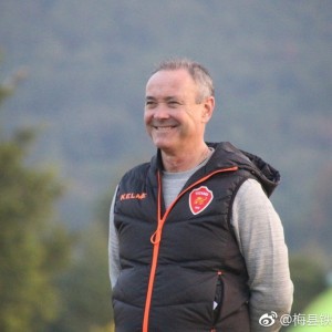  昂热主帅赛后宣布辞职，助教暂代执教职务  